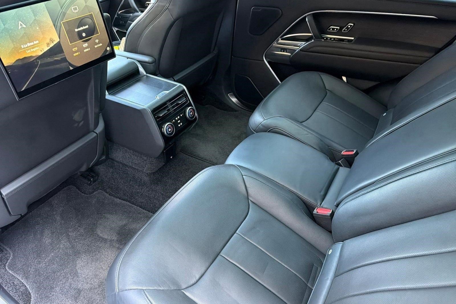 Used 2023 Land Rover Range Rover Long Wheelbase First Edition AWD/4WD image 29