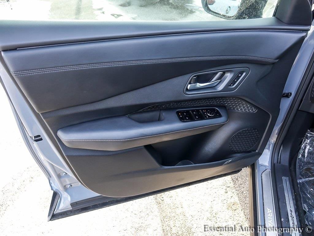 Used 2023 Nissan Ariya AWD image 21