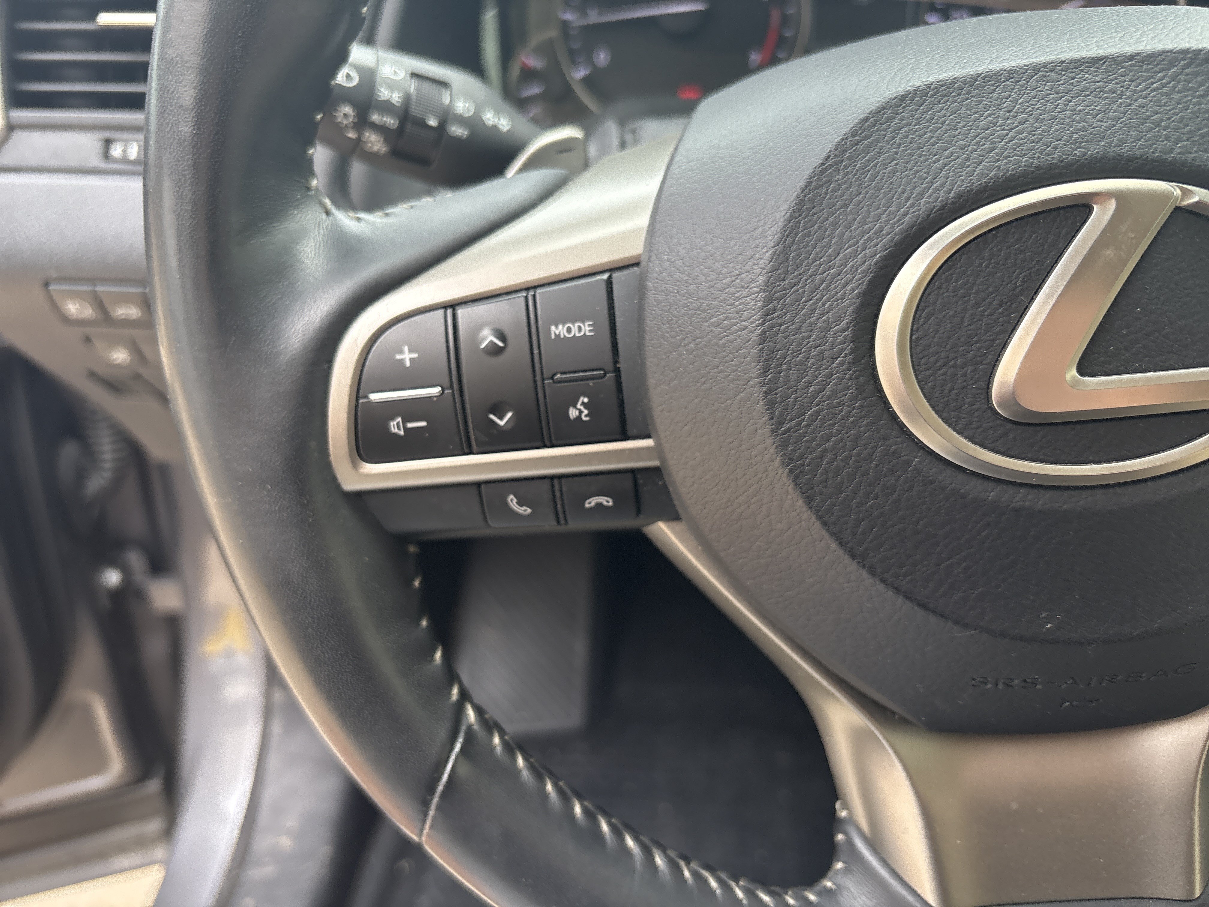 Certified 2022 Lexus RX 350 AWD w/ Premium Package image 19