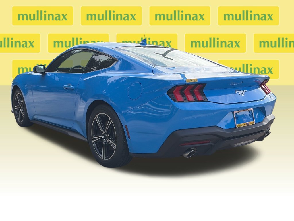 Used 2025 Ford Mustang Coupe RWD image 16