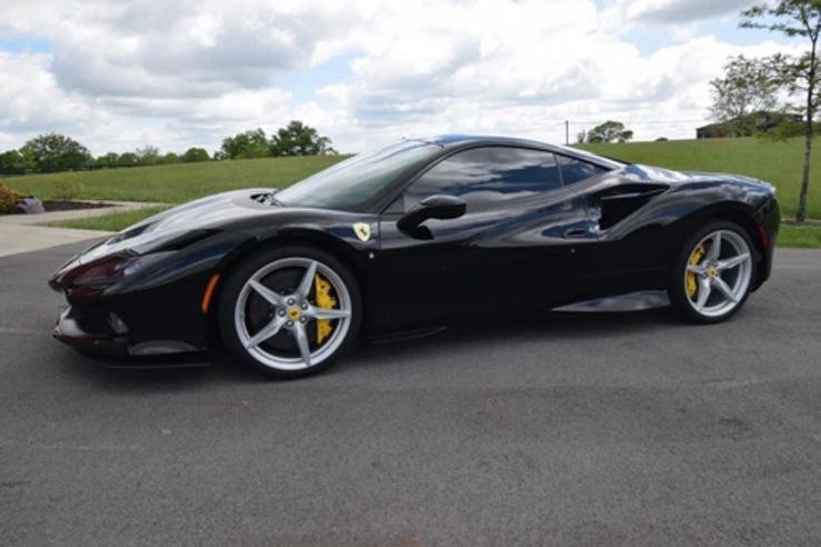 Used 2022 Ferrari F8 Tributo image 5