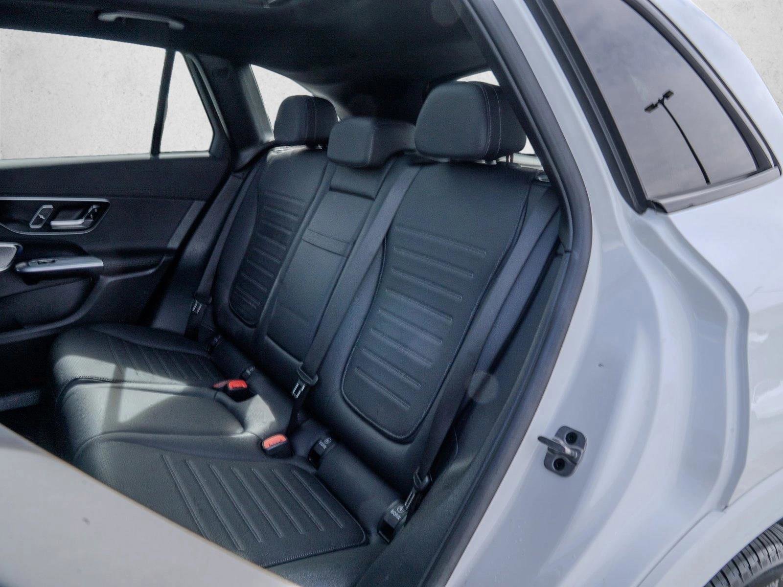 Certified 2025 Mercedes-Benz GLC 300 4MATIC image 19