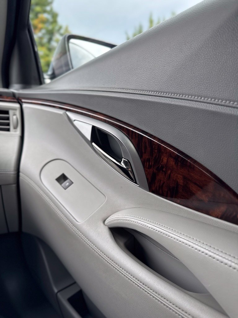 Used 2010 Buick LaCrosse CXS FWD image 30