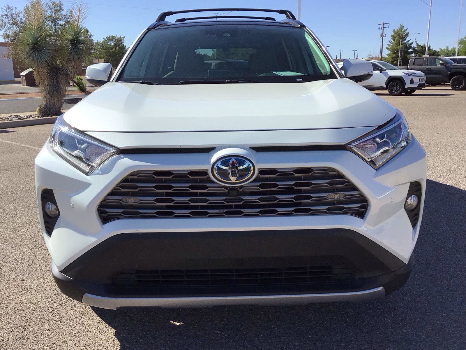 Used 2021 Toyota RAV4 Limited AWD/4WD image 9