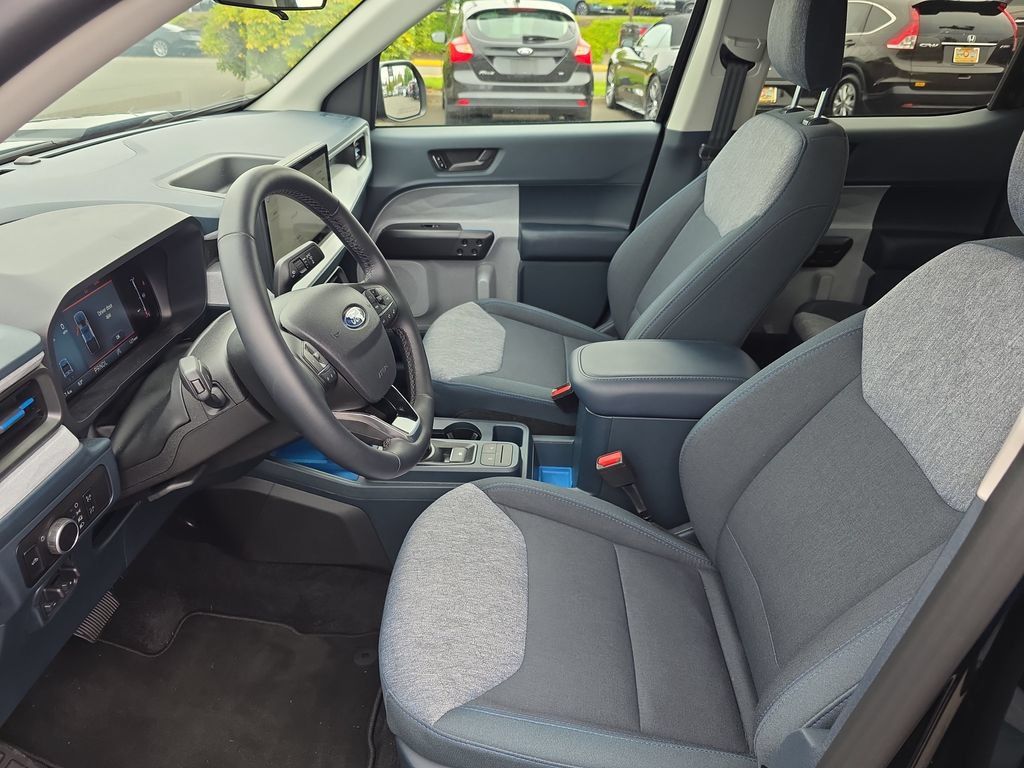 Used 2026 Ford Maverick XLT w/ XLT Luxury Package AWD/4WD image 4