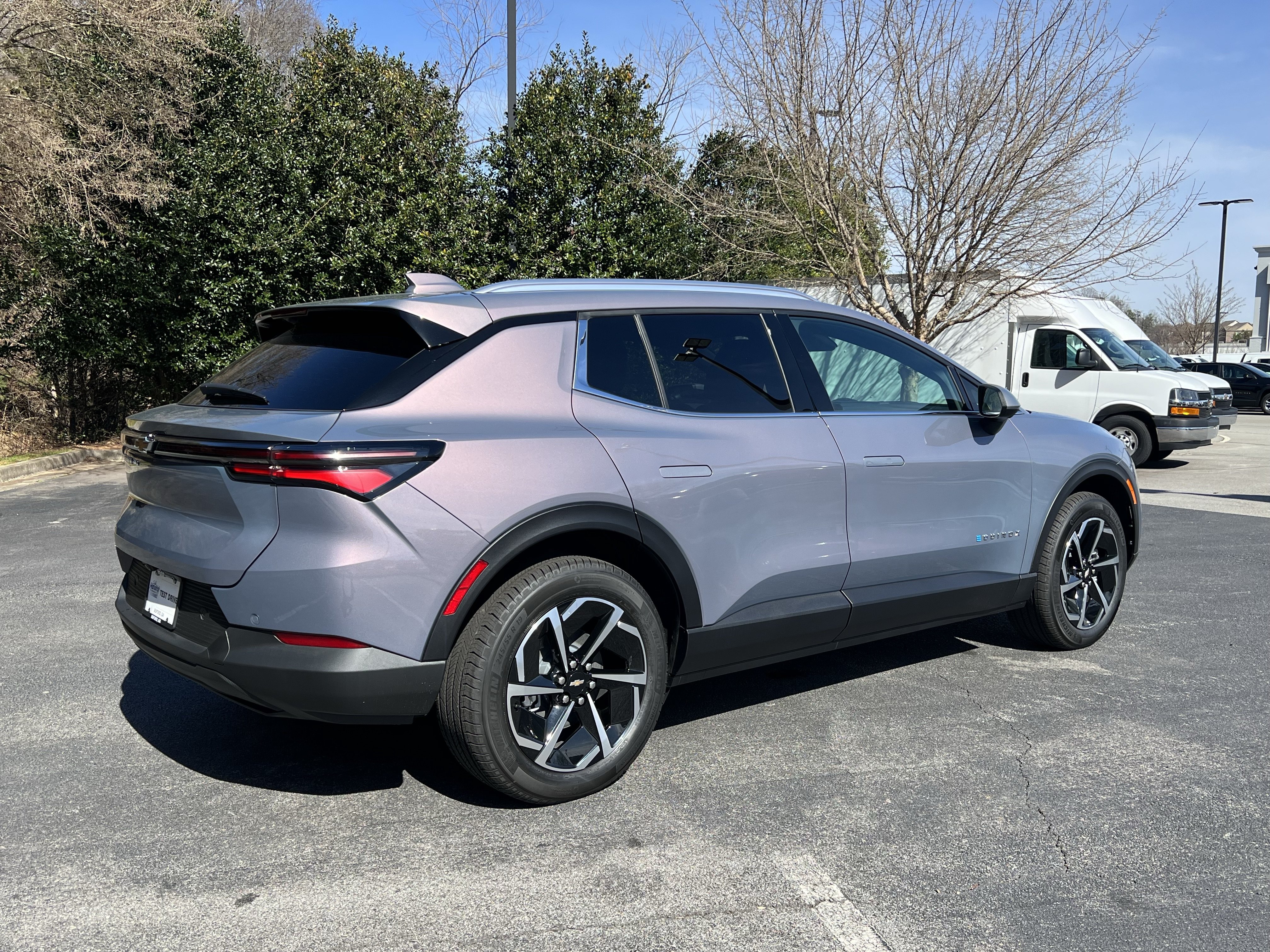 New 2026 Chevrolet Equinox EV LT AWD/4WD image 9
