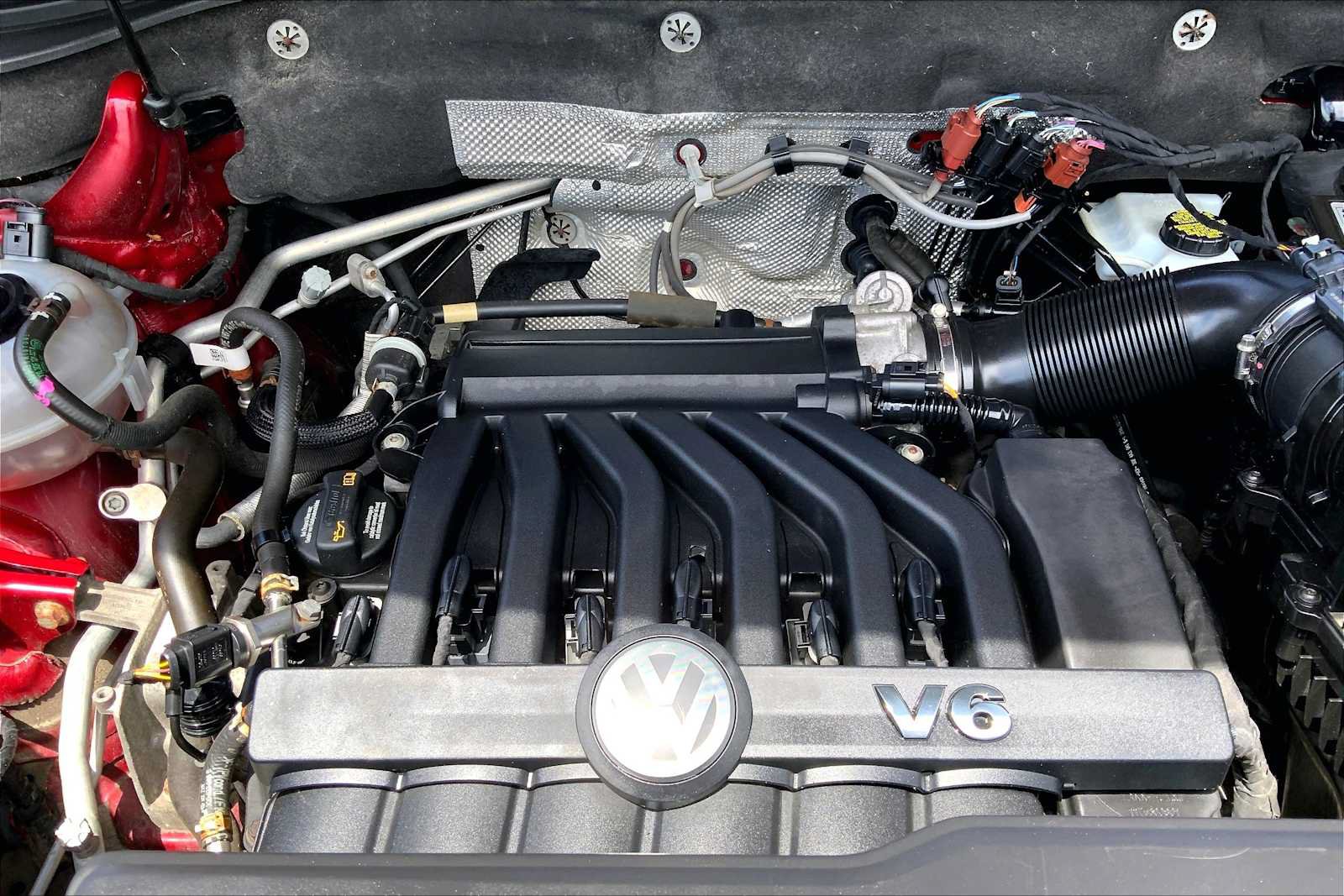 Used 2018 Volkswagen Atlas SEL AWD/4WD image 30