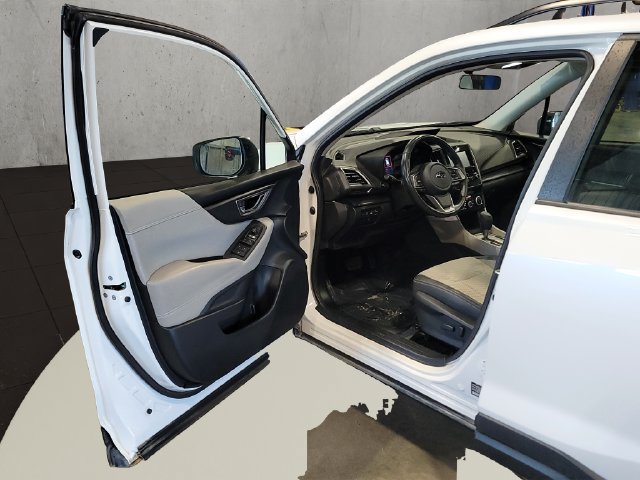 Used 2021 Subaru Forester Premium AWD/4WD image 17