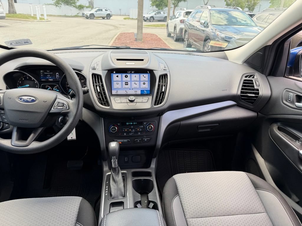Used 2017 Ford Escape SE w/ Equipment Group 201A AWD/4WD image 19