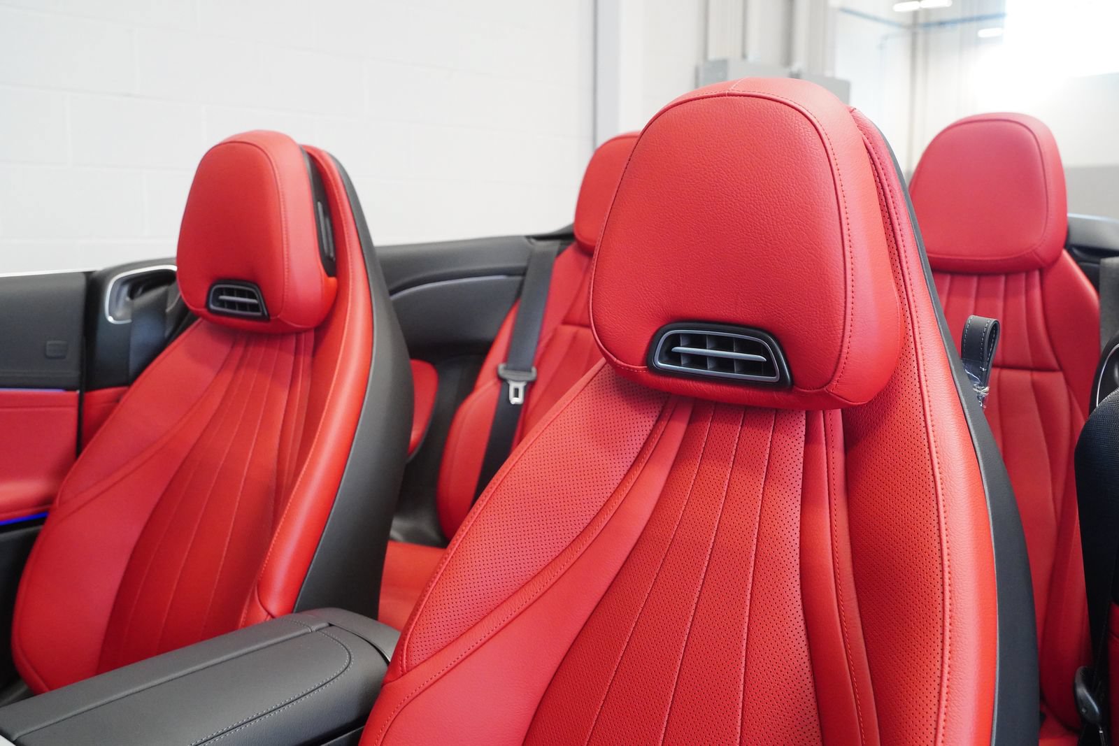 New 2027 Mercedes-Benz CLE 450 4MATIC Cabriolet image 18