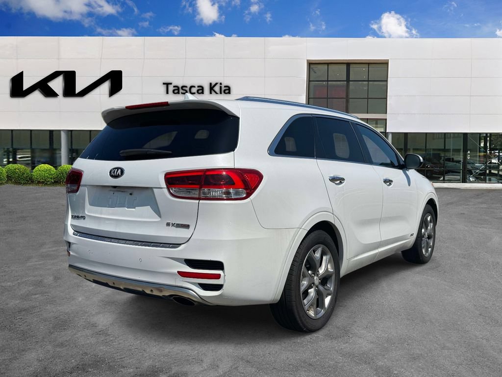 Used 2016 Kia Sorento SX w/ SXL Technology Package AWD/4WD image 4