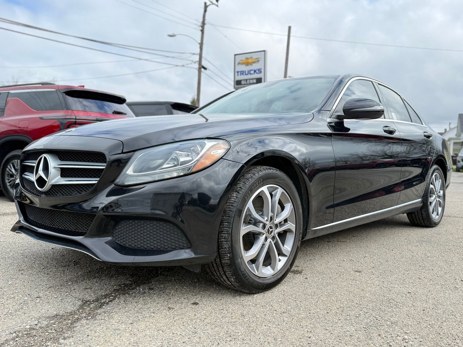 Used 2018 Mercedes-Benz C 300 4MATIC Sedan image 2