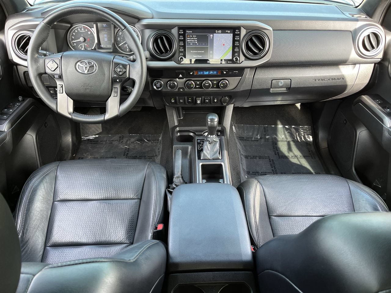 Used 2022 Toyota Tacoma TRD Sport w/ TRD Premium Sport Package AWD/4WD image 9