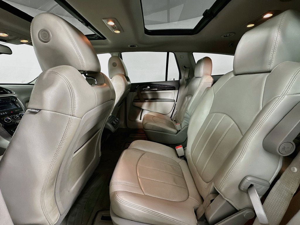 Used 2015 Buick Enclave Leather FWD image 4