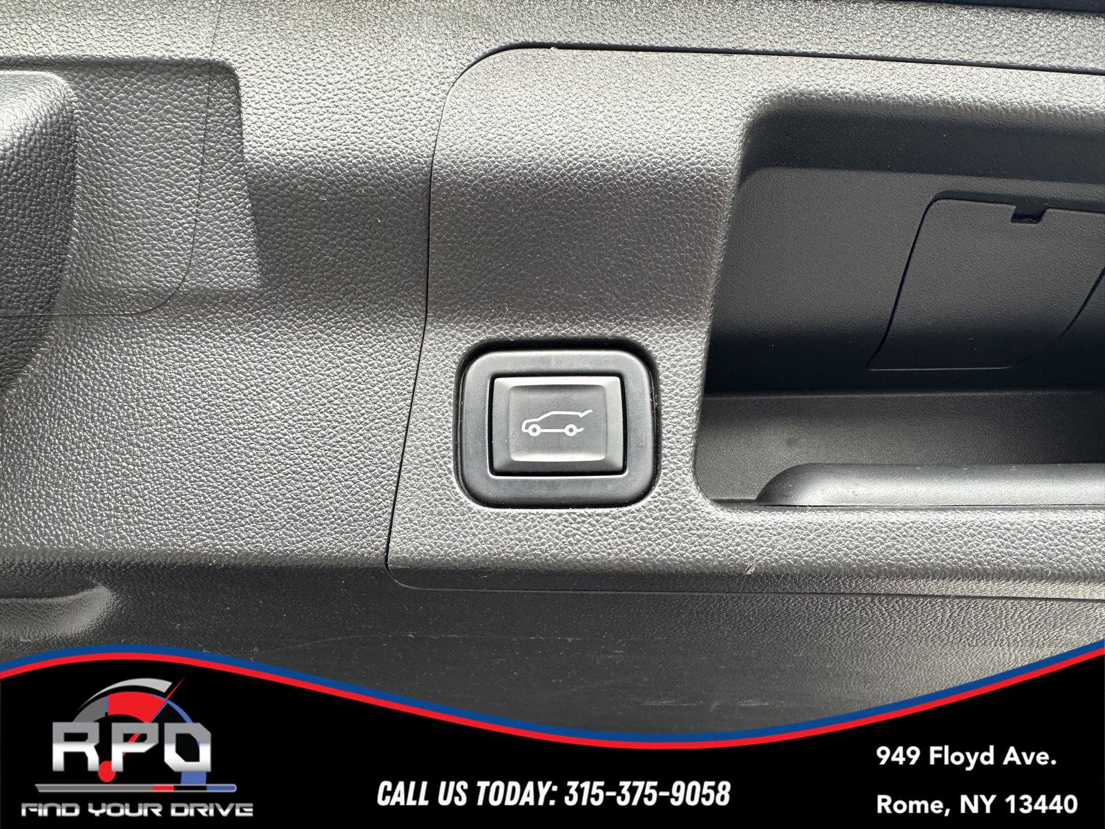 Used 2021 GMC Acadia SLE w/ Driver Convenience Package AWD/4WD image 30