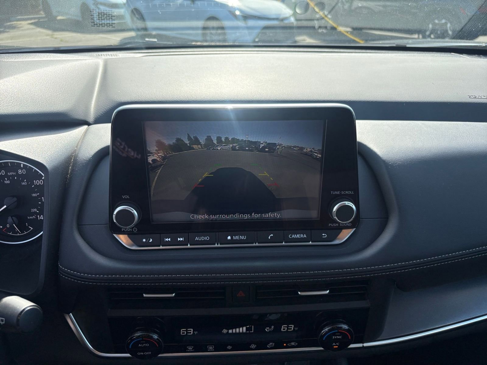 Used 2025 Nissan Rogue SV image 25