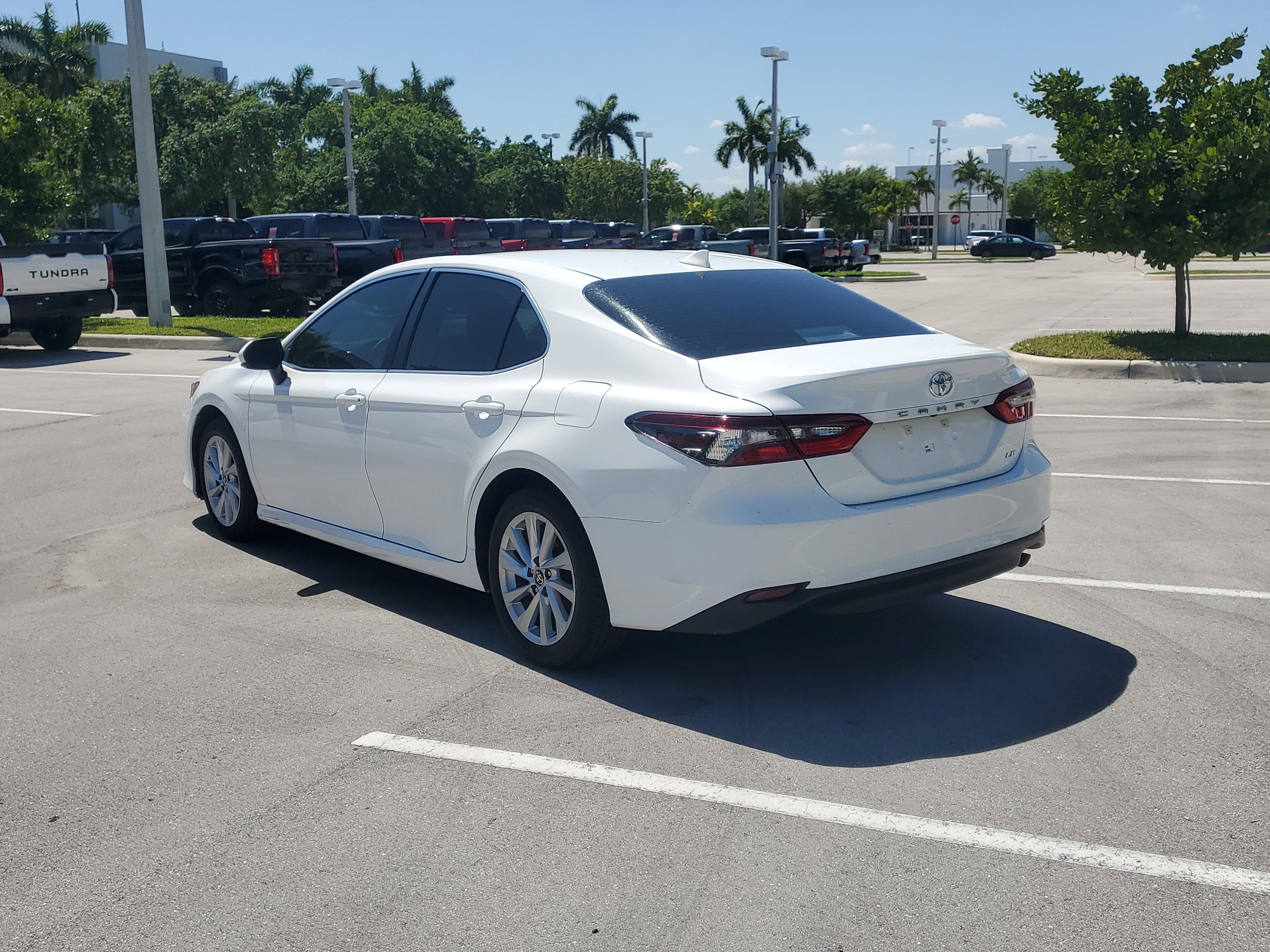 Used 2024 Toyota Camry LE image 5