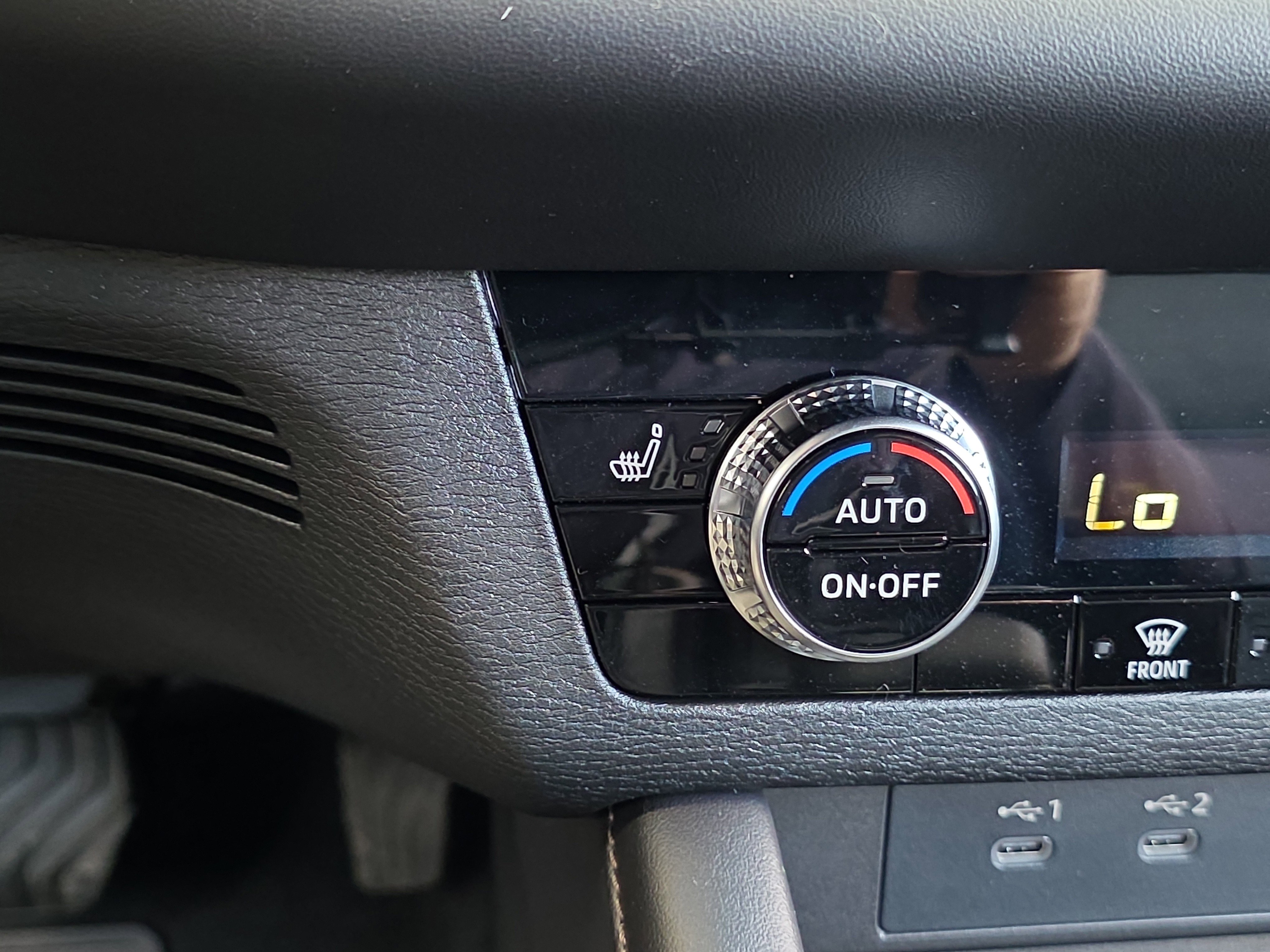 New 2026 Mitsubishi Outlander LE FWD image 23