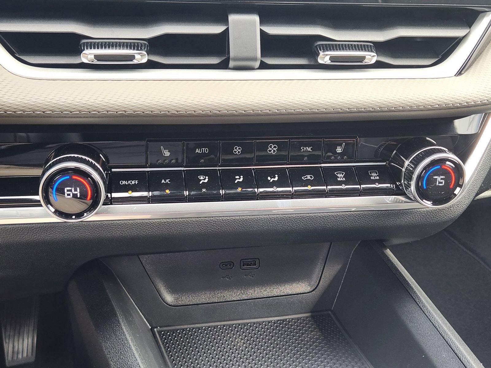 New 2026 Chevrolet Equinox LT w/ Convenience Package II image 16