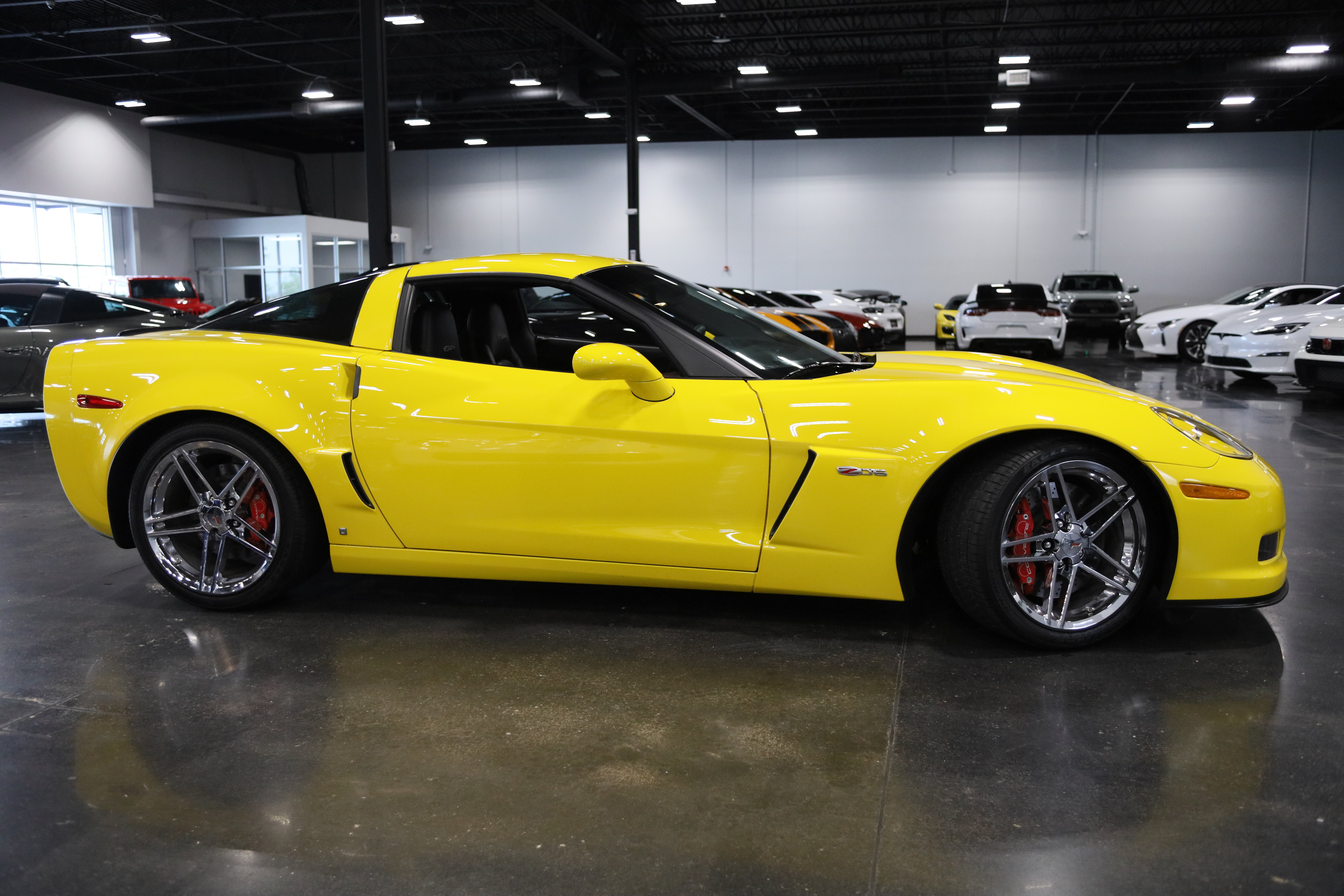 Used 2008 Chevrolet Corvette Z06 w/ Preferred Equipment Group RWD image 8