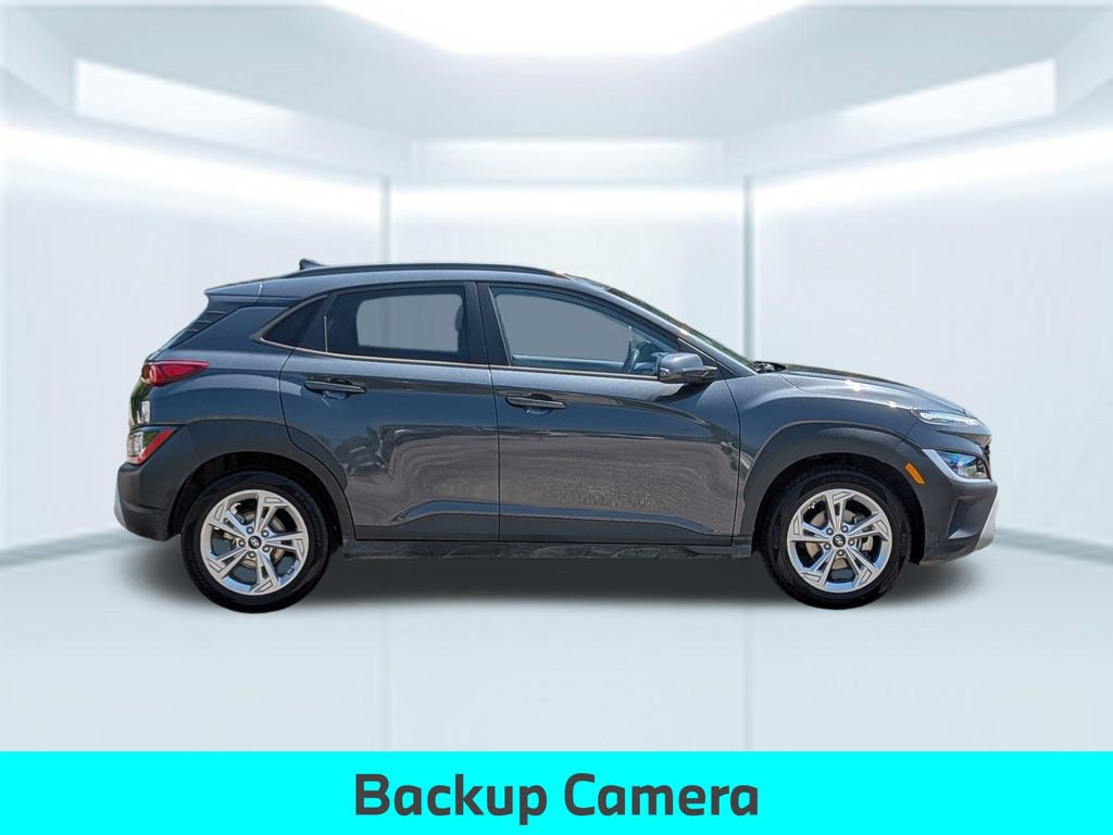Used 2022 Hyundai Kona SEL w/ Convenience Package FWD image 9