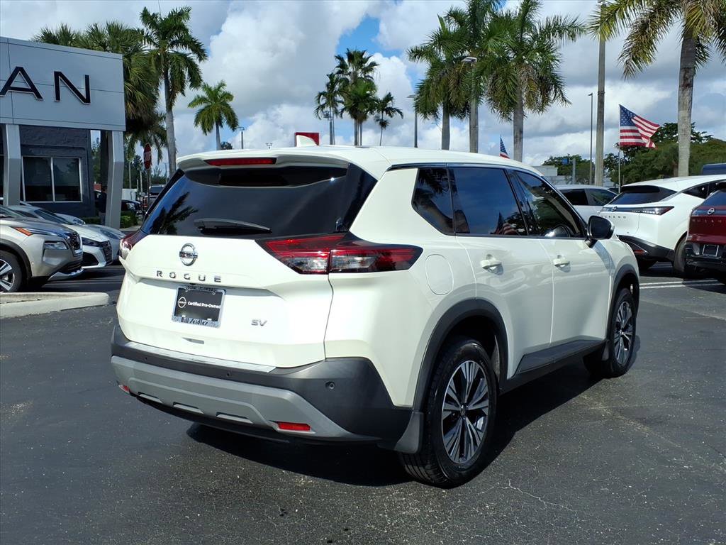 Certified 2021 Nissan Rogue SV image 7