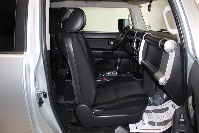 Used 2007 Toyota FJ Cruiser 2WD image 26