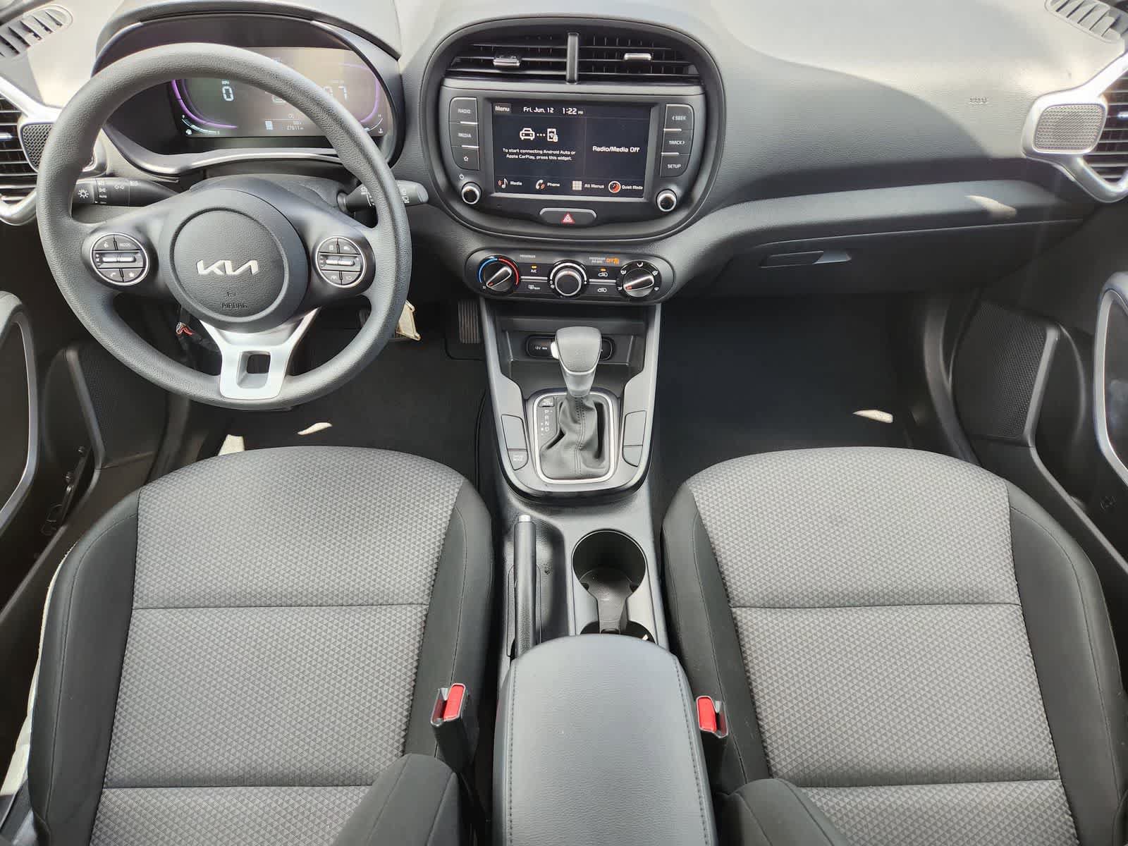 Certified 2025 Kia Soul LX w/ LX Technology Package FWD image 25