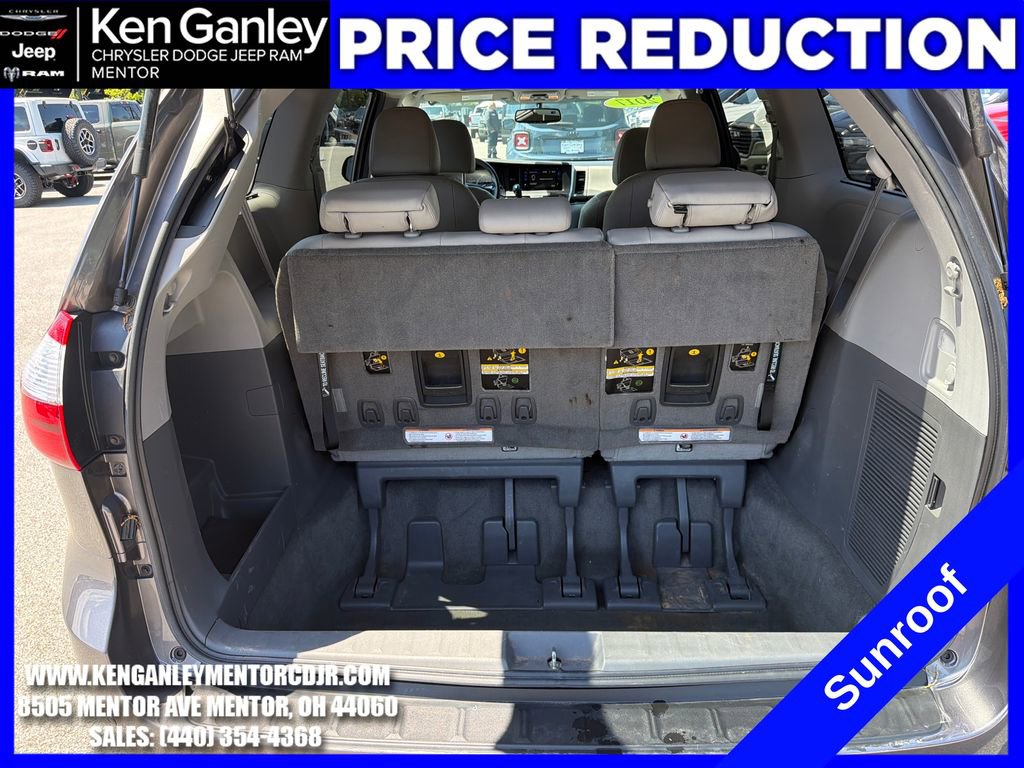 Used 2017 Toyota Sienna XLE AWD/4WD image 21