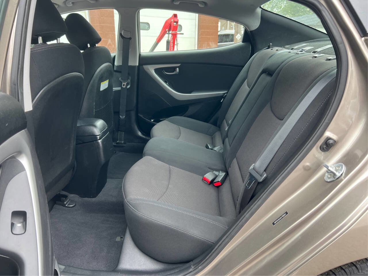 Used 2016 Hyundai Elantra Value Edition FWD image 10