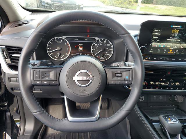 Used 2023 Nissan Rogue SL w/ SL Premium Package image 57