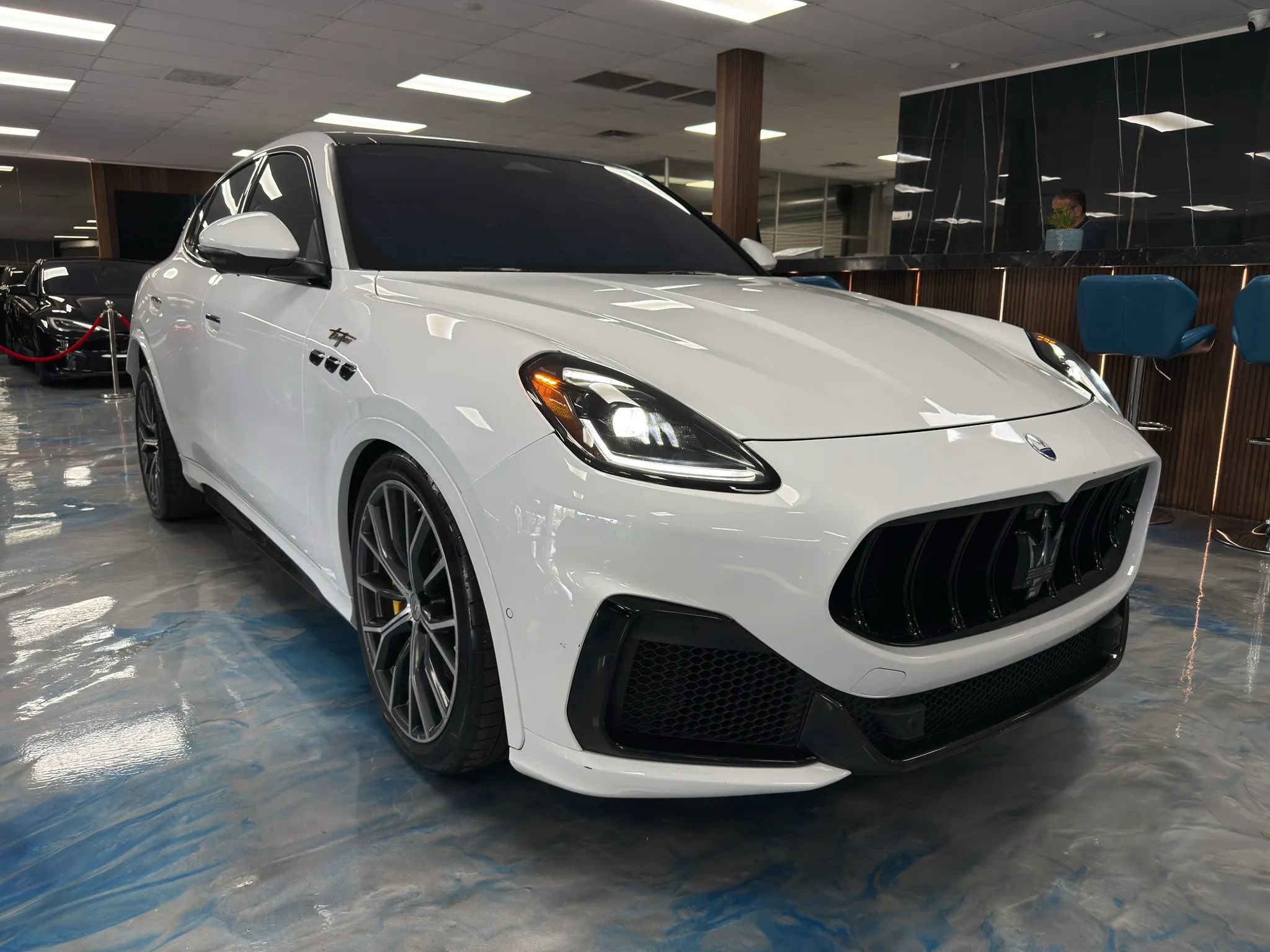 Used 2023 Maserati Grecale Trofeo image 1