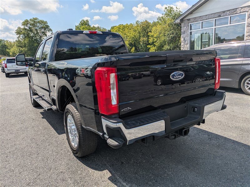 Used 2024 Ford F250 XLT image 5