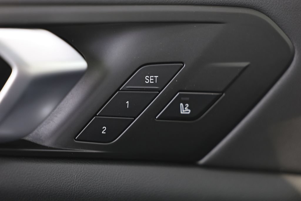 Certified 2024 BMW X5 M60i AWD/4WD image 16