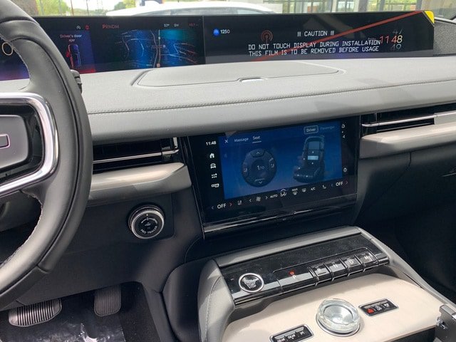 New 2026 Lincoln Navigator Reserve w/ Jet Appearance Package AWD/4WD image 22