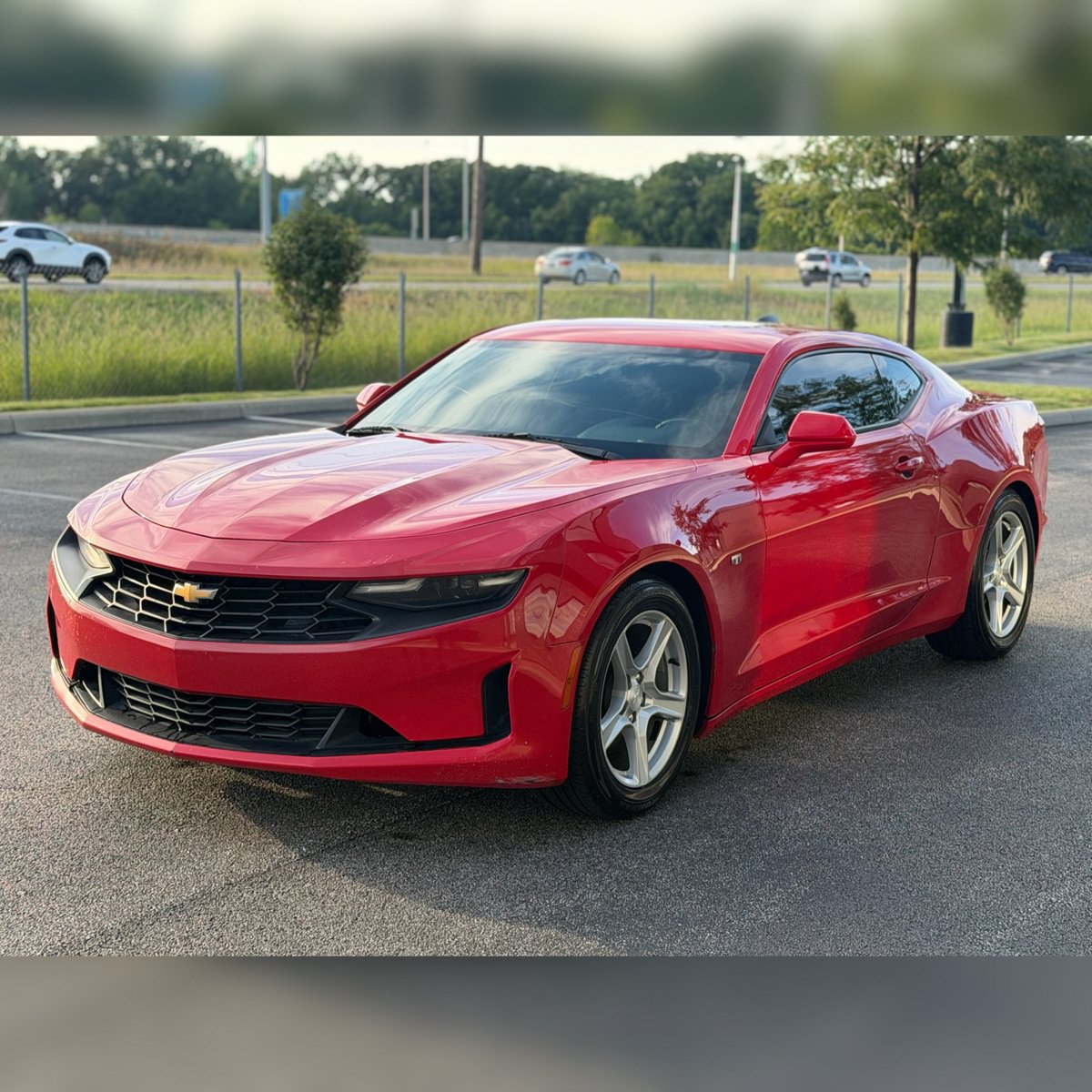 Used 2019 Chevrolet Camaro LT RWD image 4