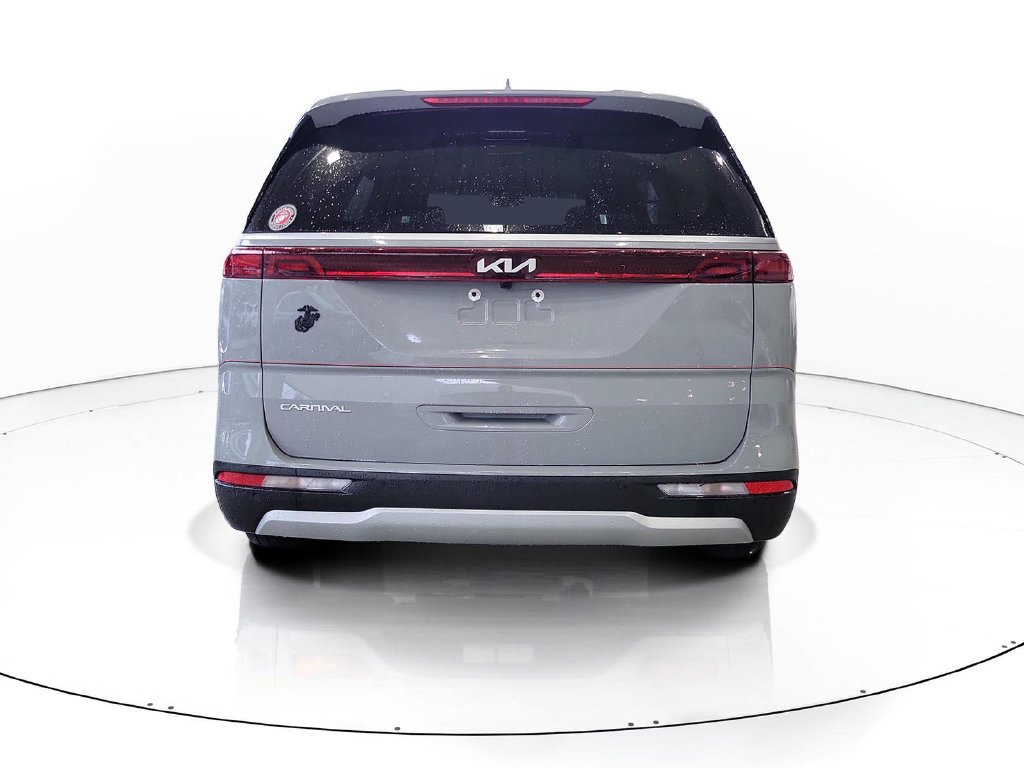Certified 2024 Kia Carnival EX FWD image 5
