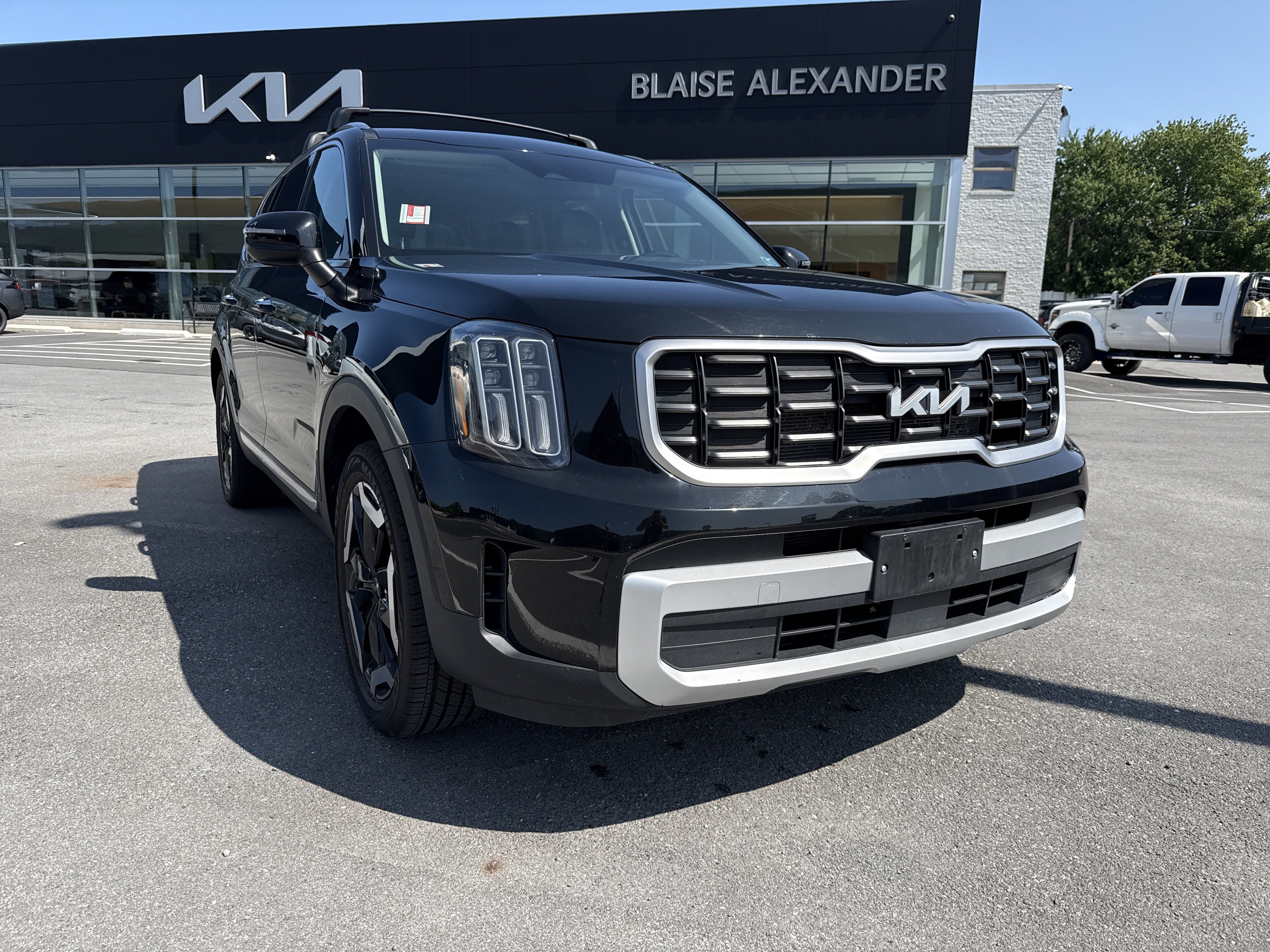 Certified 2025 Kia Telluride S
