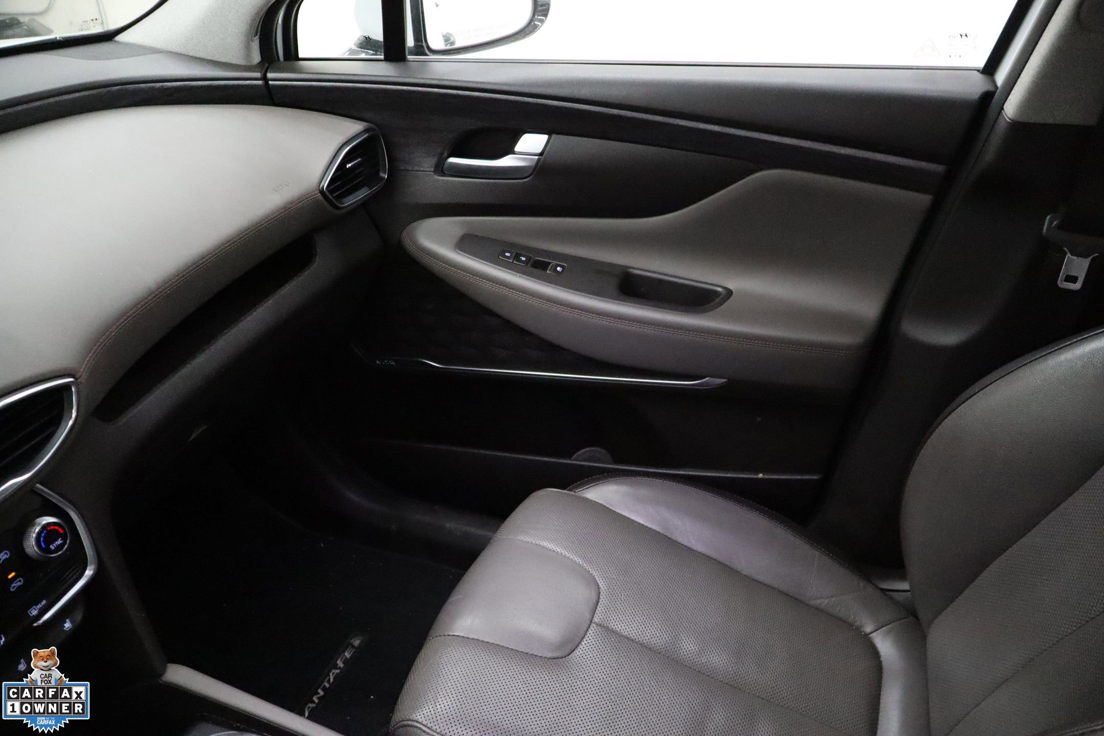 Used 2020 Hyundai Santa Fe Limited image 22