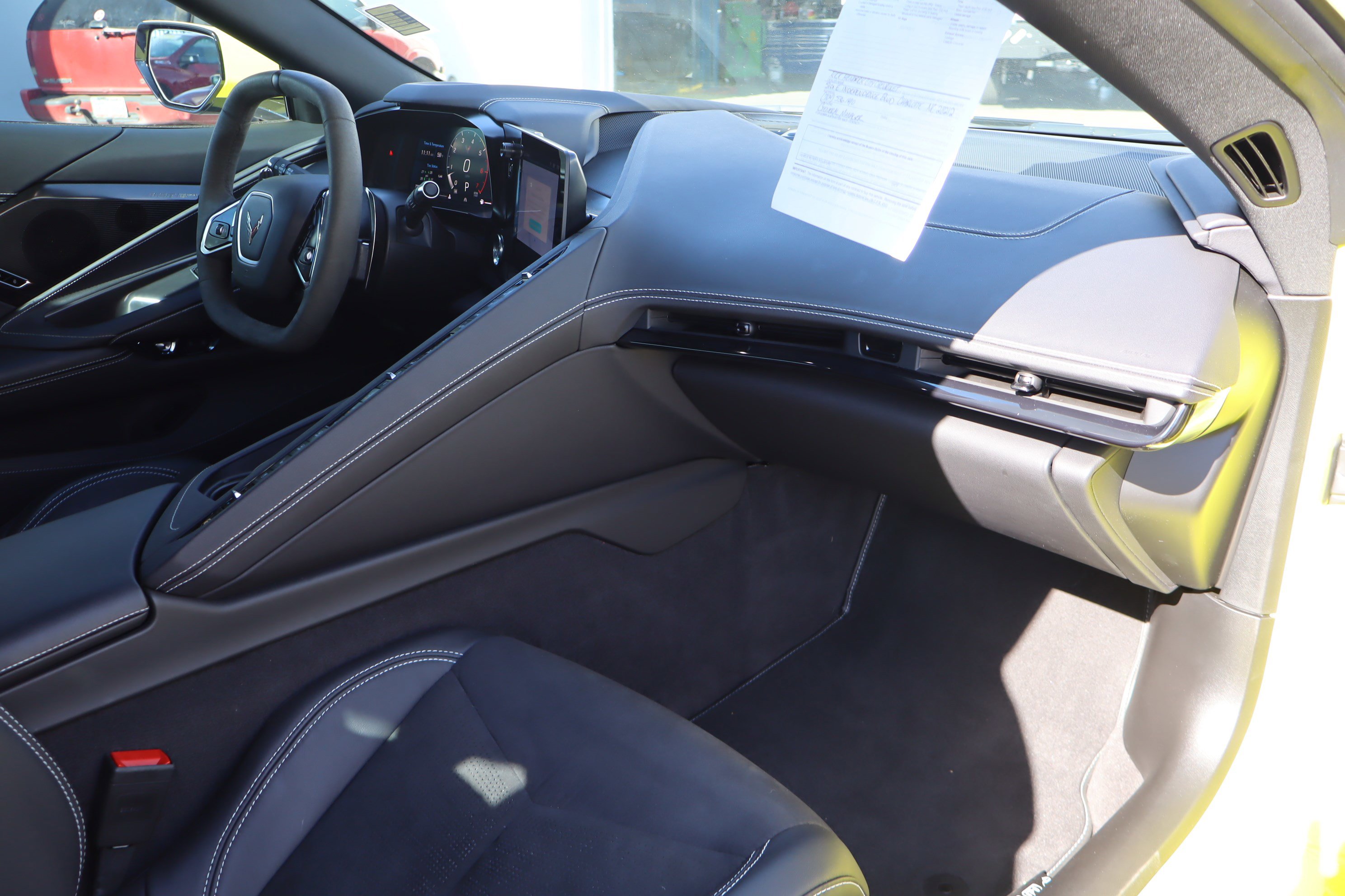 Used 2024 Chevrolet Corvette Stingray Preferred Cpe w/ Z51 Performance Package image 30