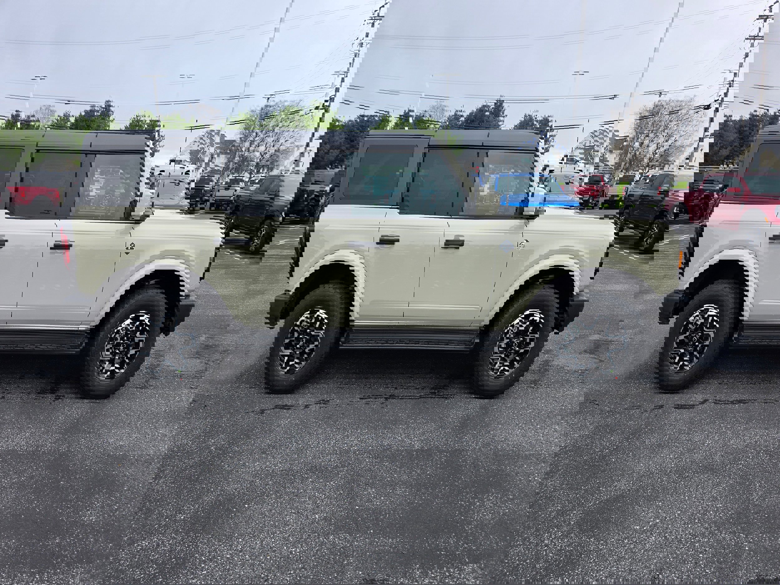 New 2026 Ford Bronco Outer Banks image 6