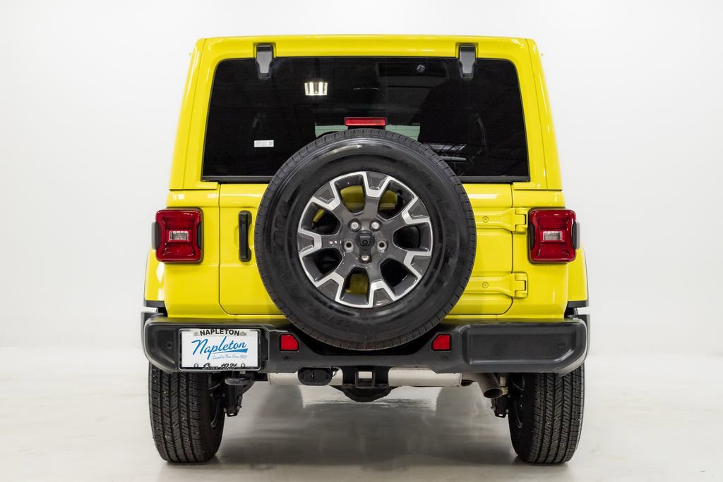 Used 2024 Jeep Wrangler Sahara w/ Technology Group AWD/4WD image 28