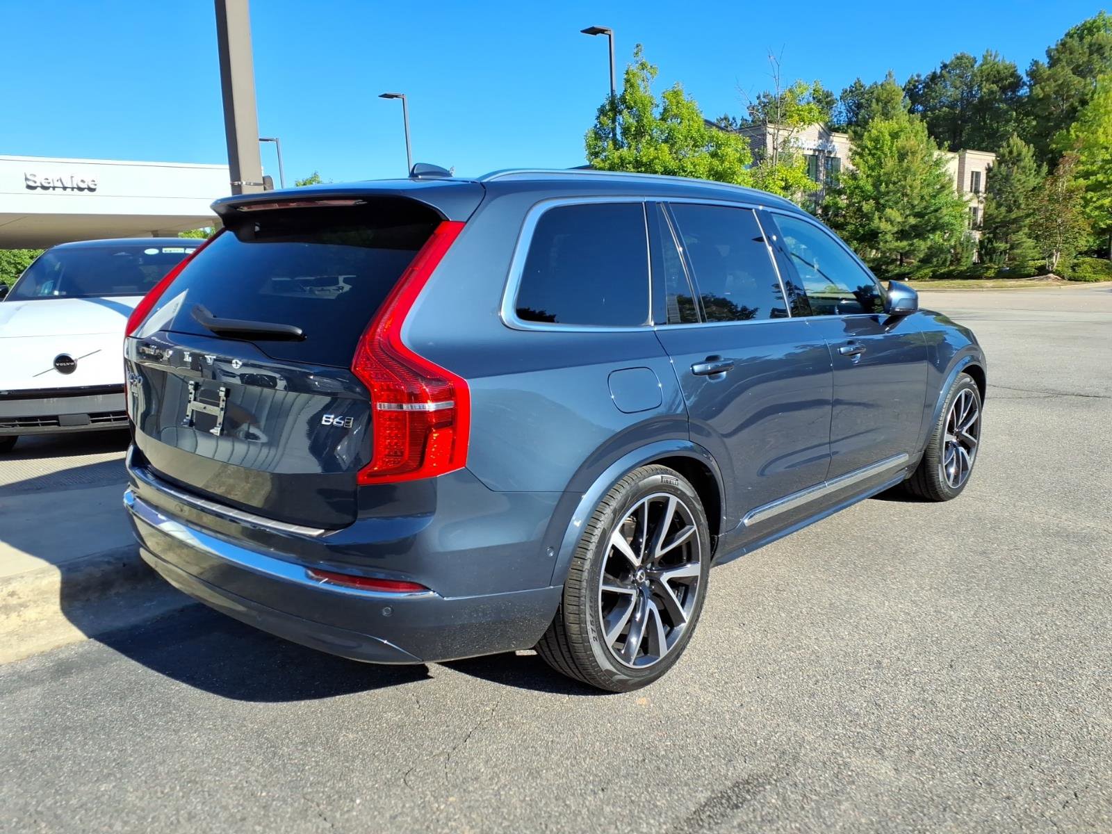 Used 2024 Volvo XC90 B6 Ultimate w/ Lounge Package AWD/4WD image 3