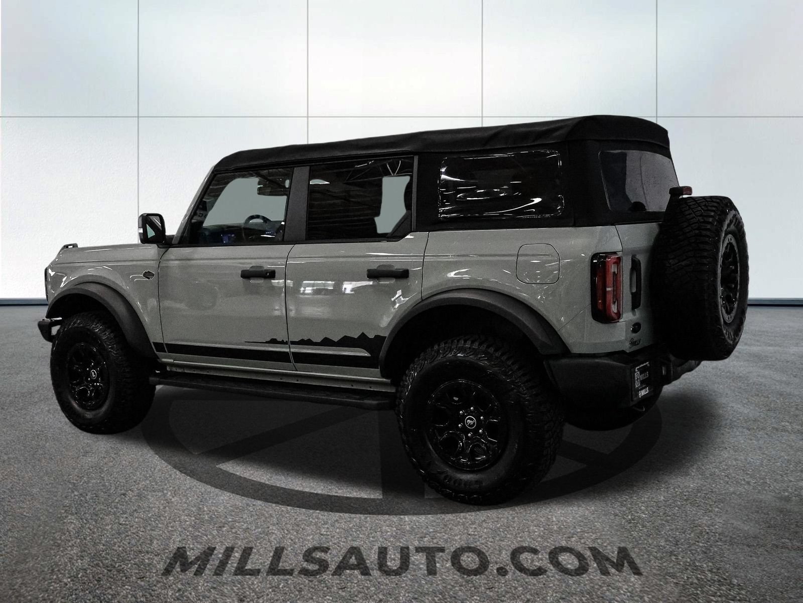 Certified 2022 Ford Bronco Wildtrak AWD/4WD image 4