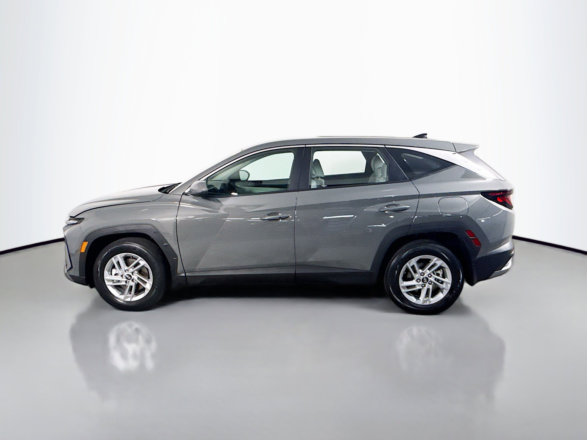 Used 2026 Hyundai Tucson SE FWD image 6