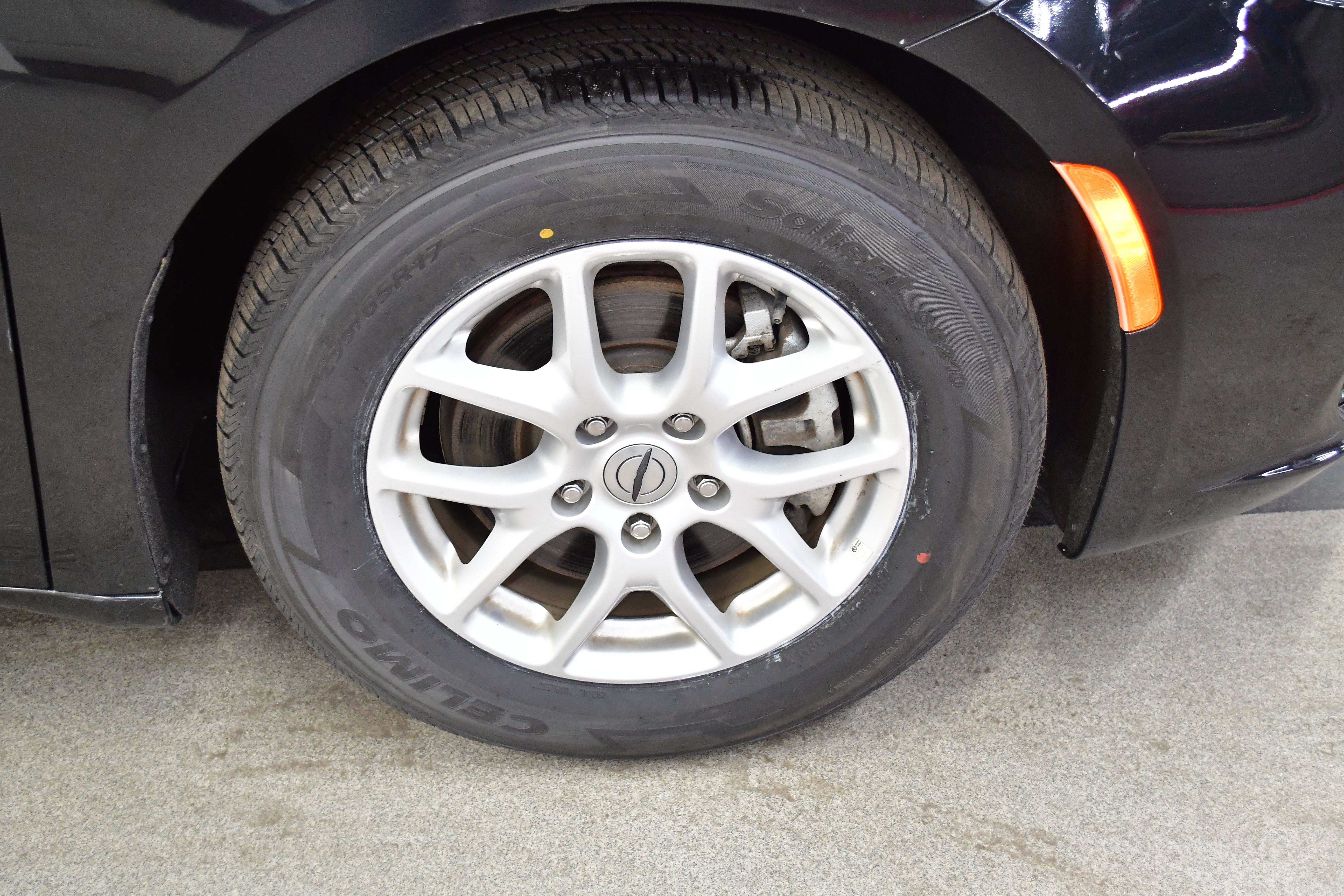Used 2023 Chrysler Pacifica Touring-L FWD image 7