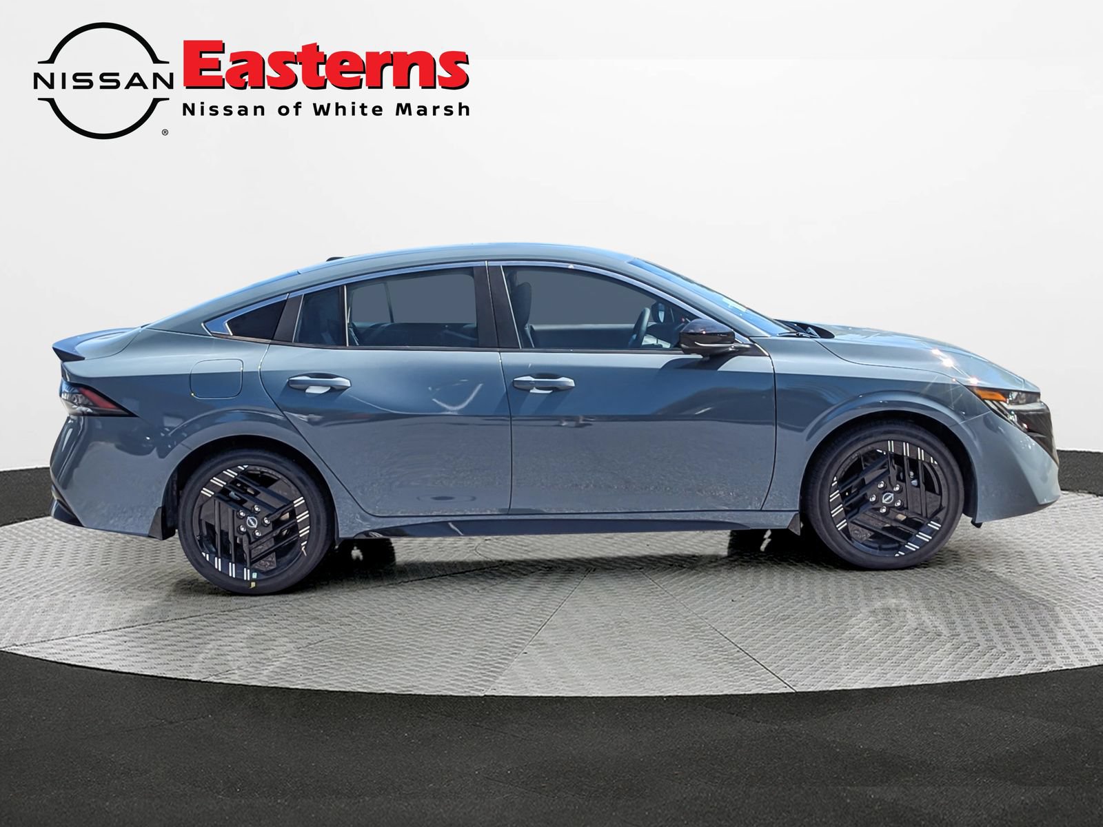New 2027 Nissan Sentra SR w/ SR Premium Package FWD image 5