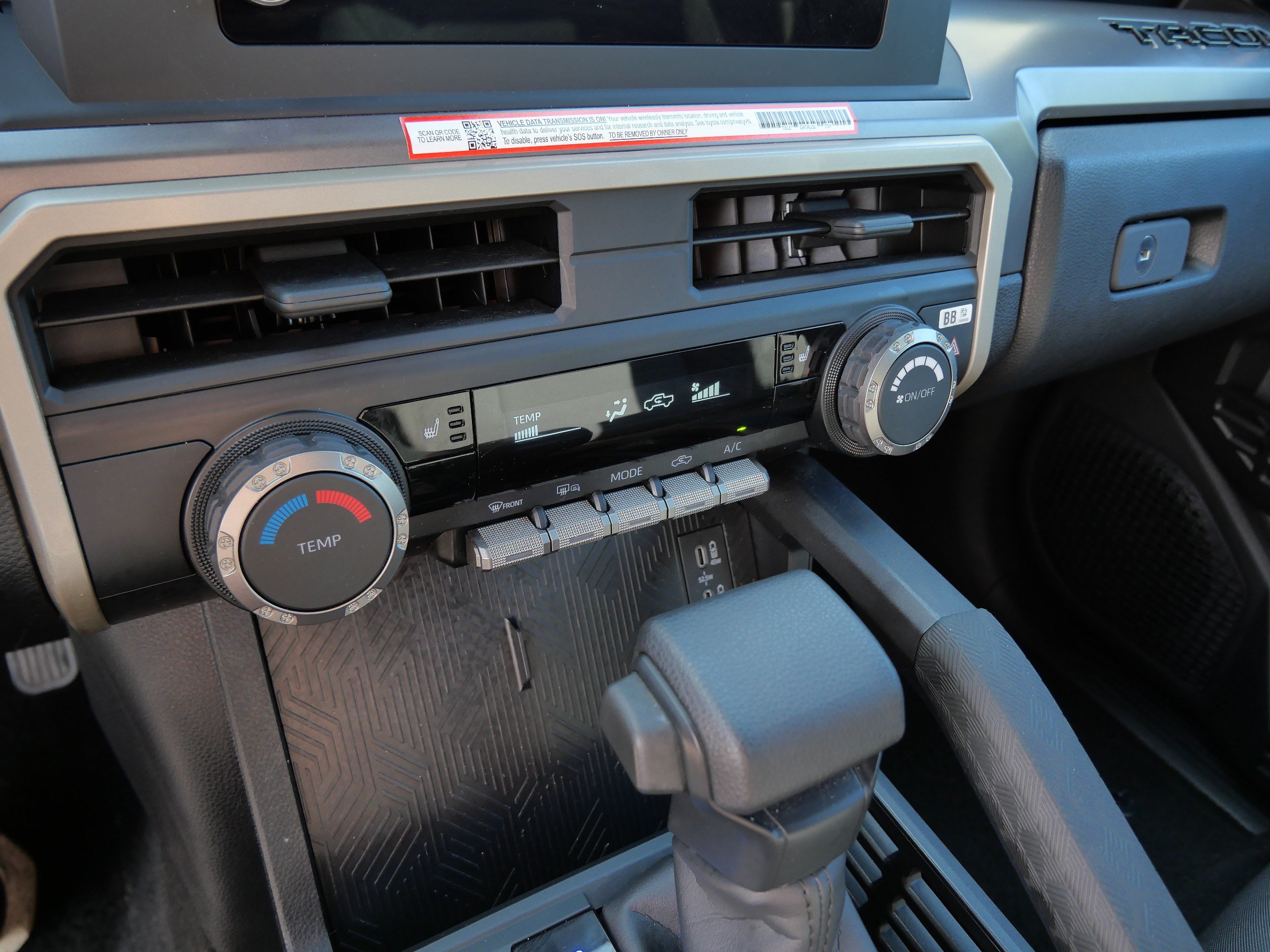 Certified 2024 Toyota Tacoma SR5 AWD/4WD image 24