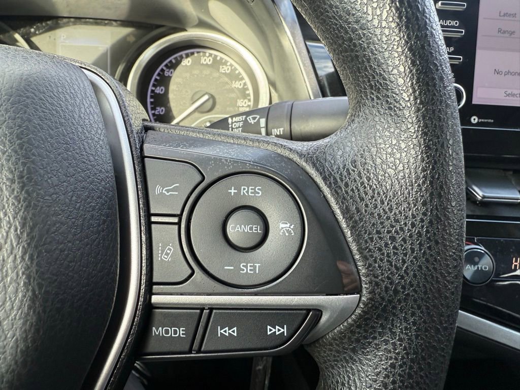 Used 2022 Toyota Camry LE image 25