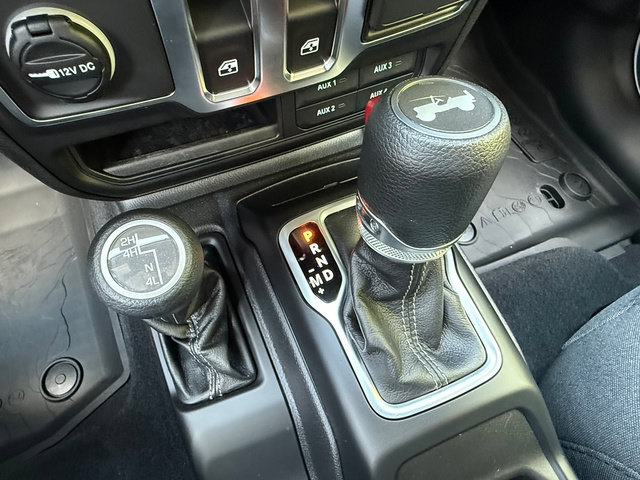 Used 2026 Jeep Wrangler Sport AWD/4WD image 21